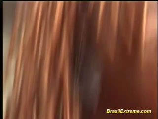 Dukker knullet i brasiliansk orgie