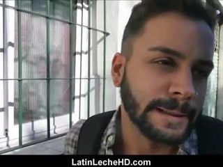 Joven heterosexual española latino turista follada